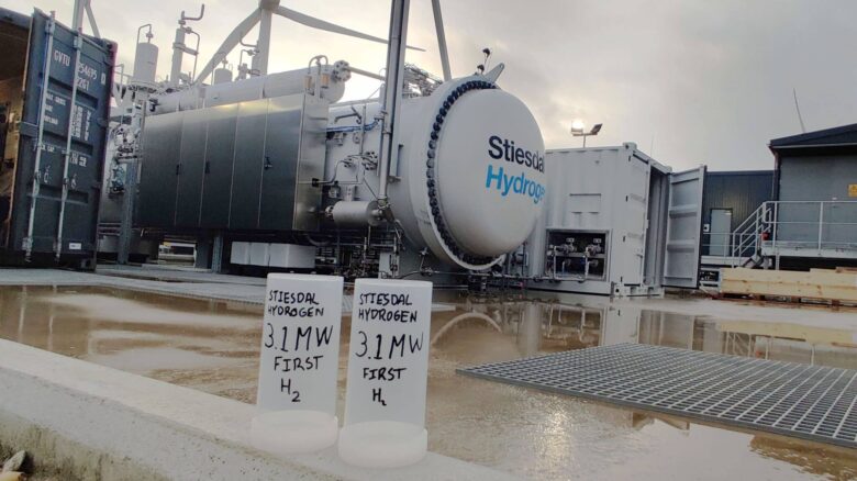Fastest green hydrogen deployment done by Stiesdal Hydrogen